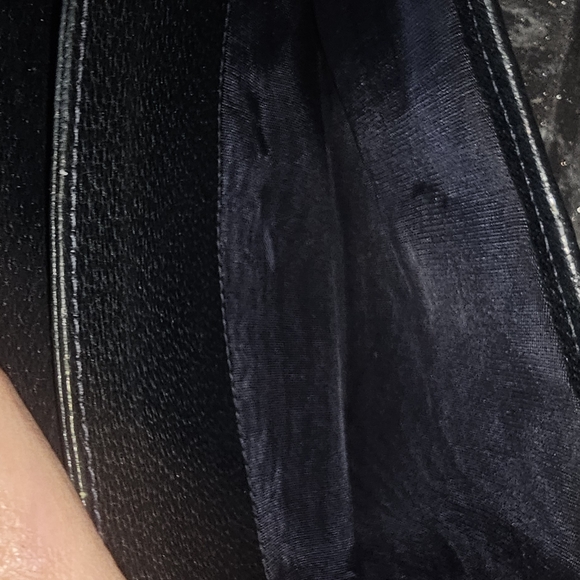 Gucci NAVY and Cream Crossbody Bag - Picture 15 of 17